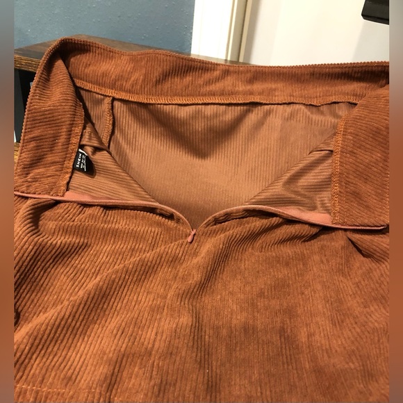 Shein Corduroy Ribbed Brown Mini Skirt With Split Hemline Size Medium NWOT - Picture 6 of 8